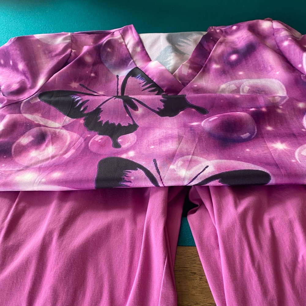 Scrub set pink pants by butter soft size xl top xl with butterflies in black